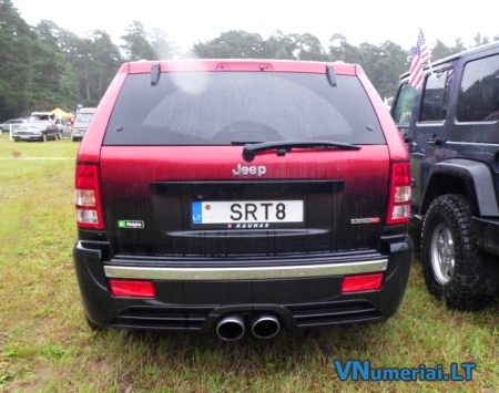 SRT8