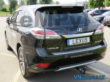 LEXUS
