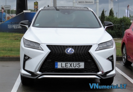 LEXUS
