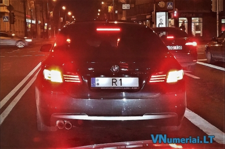 R1